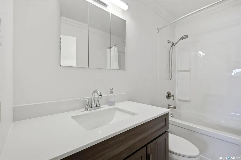 2510 Lansdowne Avenue Saskatoon SK S7J 1H4