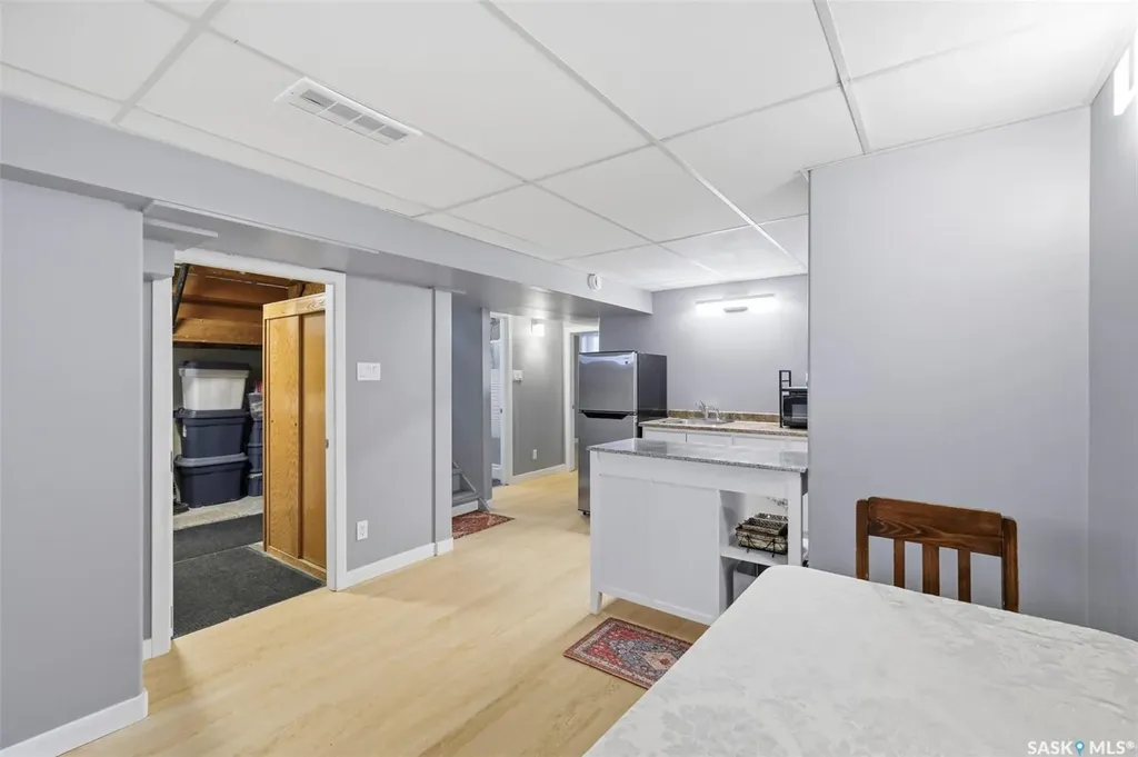 2510 Lansdowne Avenue Saskatoon SK S7J 1H4