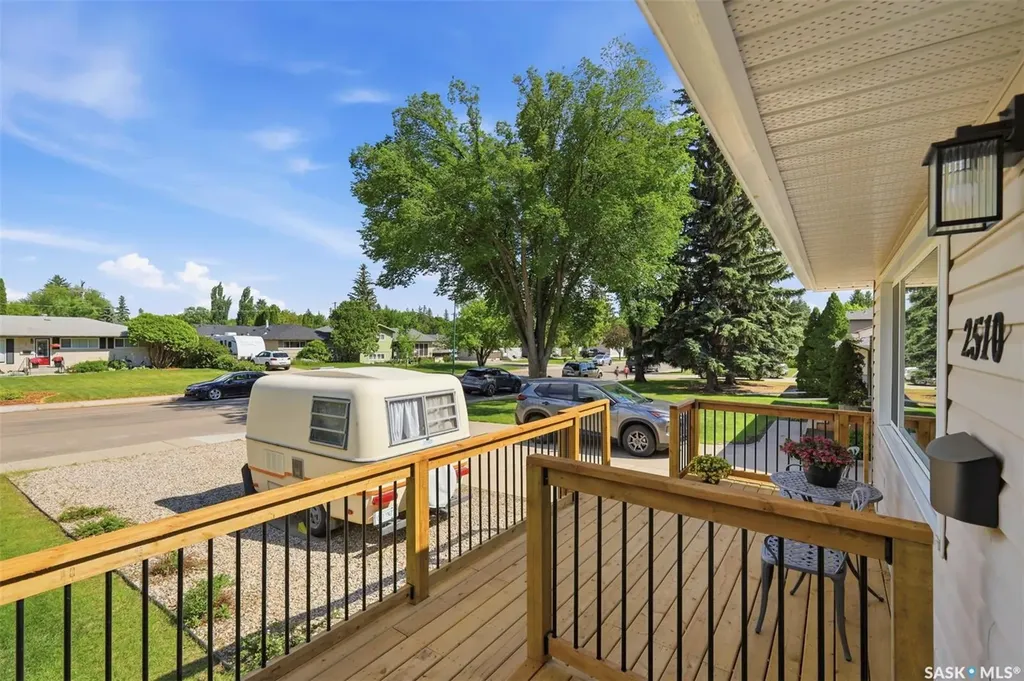2510 Lansdowne Avenue Saskatoon SK S7J 1H4