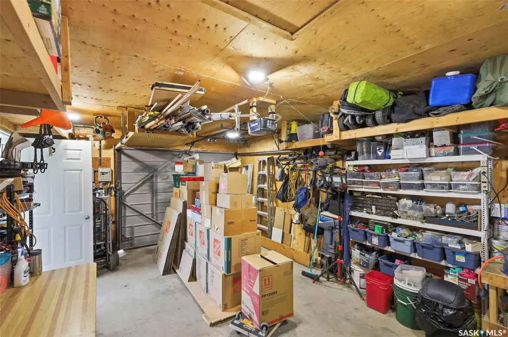 2510 Lansdowne Avenue Saskatoon SK S7J 1H4