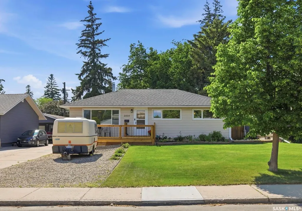 2510 Lansdowne Avenue Saskatoon SK S7J 1H4