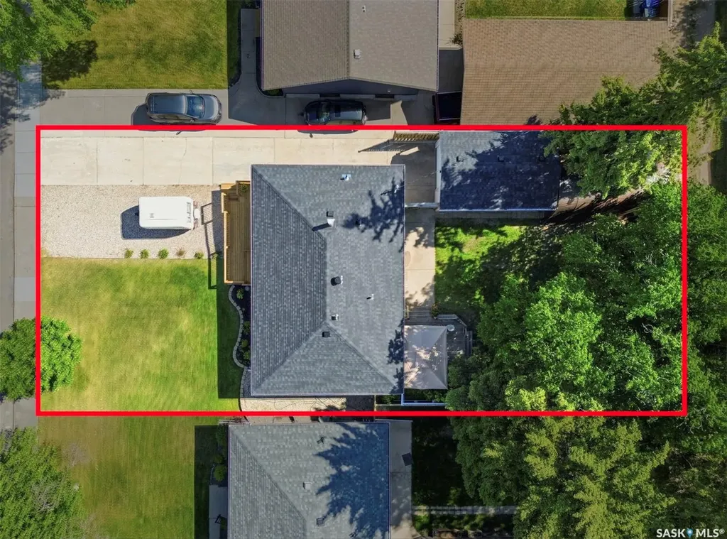 2510 Lansdowne Avenue Saskatoon SK S7J 1H4