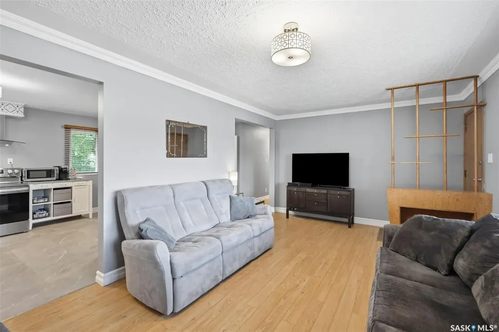 2510 Lansdowne Avenue Saskatoon SK S7J 1H4