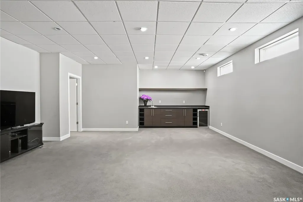 3821 Goldfinch Way Regina SK S4V 1S4