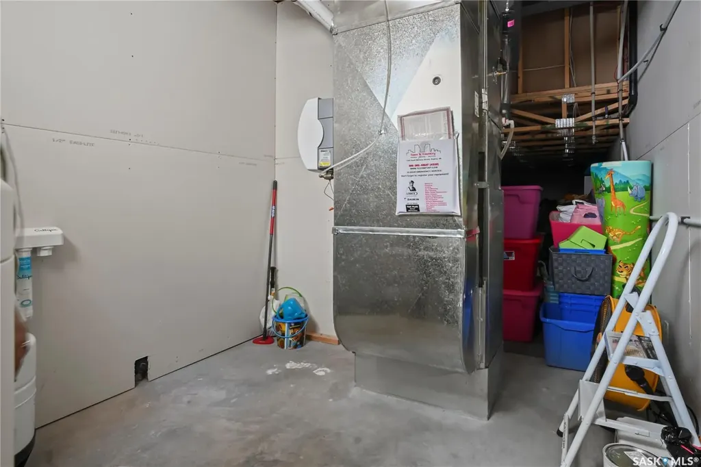 3821 Goldfinch Way Regina SK S4V 1S4