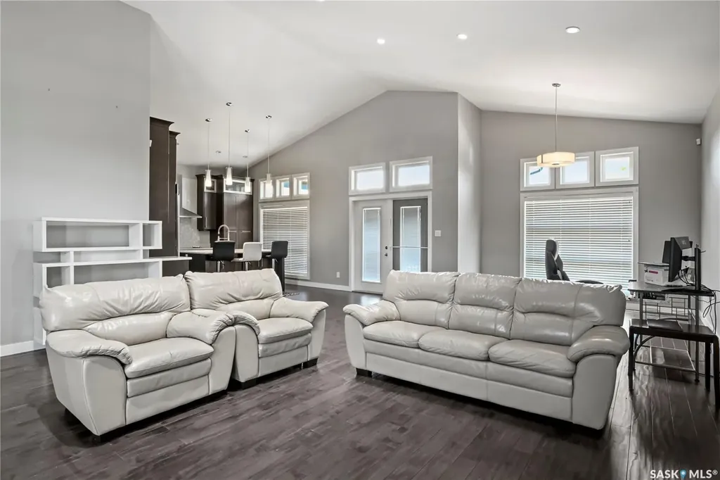 3821 Goldfinch Way Regina SK S4V 1S4