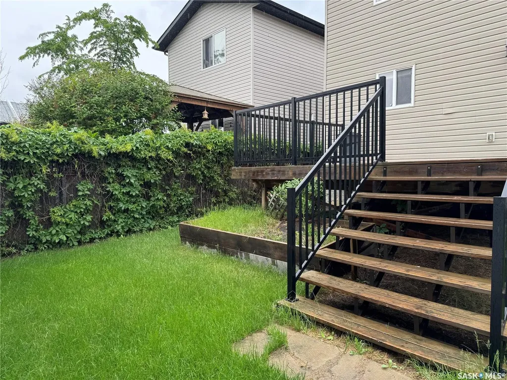122 Keedwell Street Saskatoon SK S7W 1B4