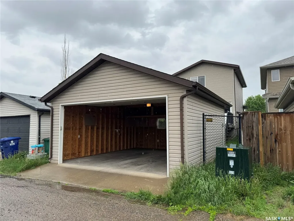 122 Keedwell Street Saskatoon SK S7W 1B4