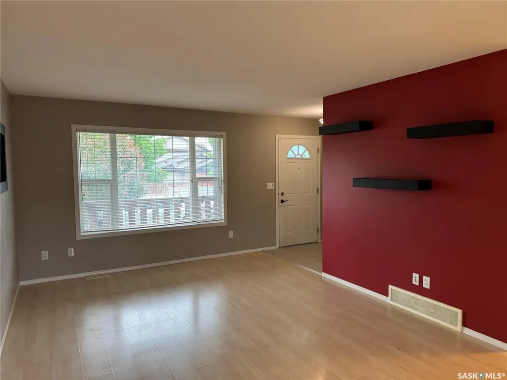 122 Keedwell Street Saskatoon SK S7W 1B4
