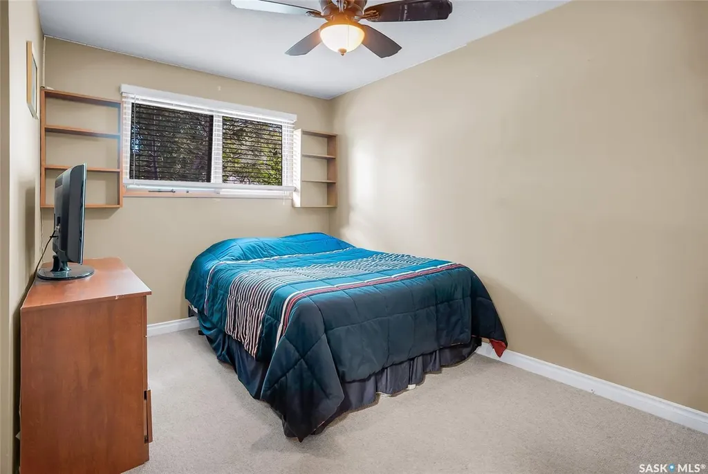 42 Neilson Crescent Saskatoon SK S4R 7R2