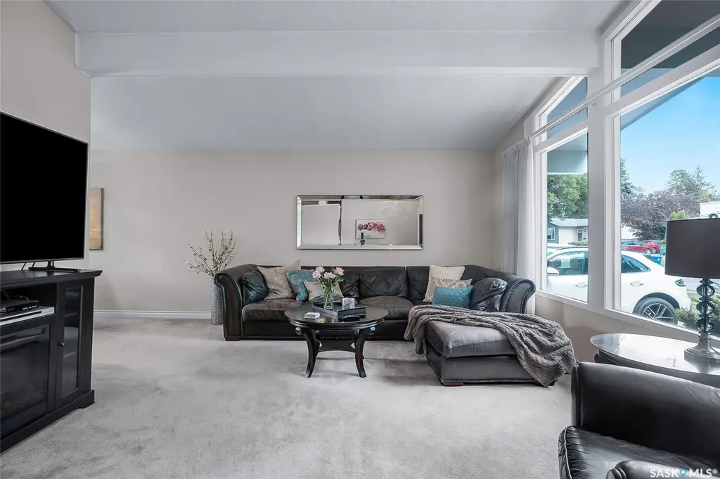 42 Neilson Crescent Saskatoon SK S4R 7R2