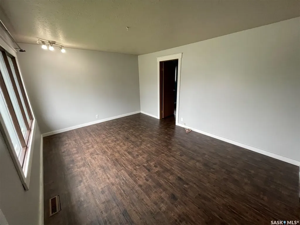 409 4th Street W Meadow Lake SK S9X 1Y4