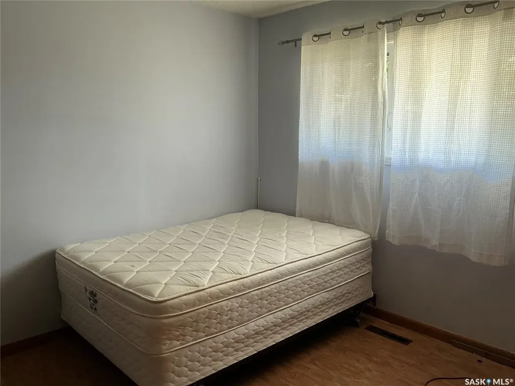 310 Vancouver Avenue S Saskatoon SK S7M 3N1