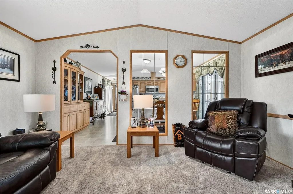 1455 9th Avenue NE Moose Jaw SK S6J 1C6