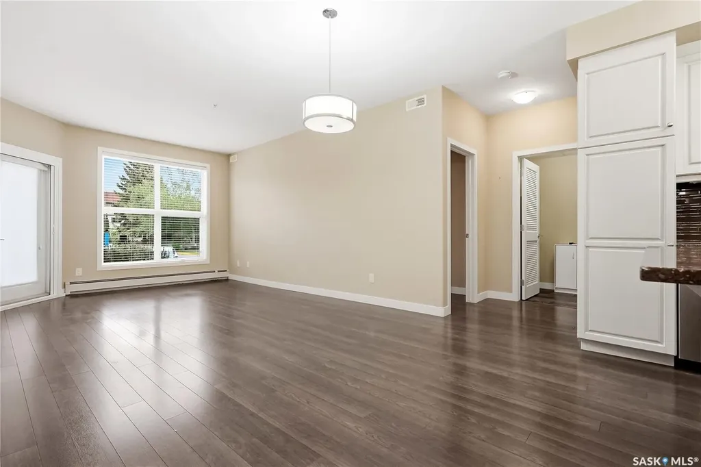 1035 Moss Avenue Saskatoon SK S7H 2E5