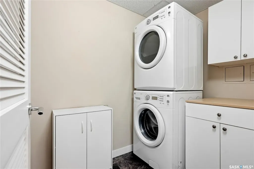 1035 Moss Avenue Saskatoon SK S7H 2E5