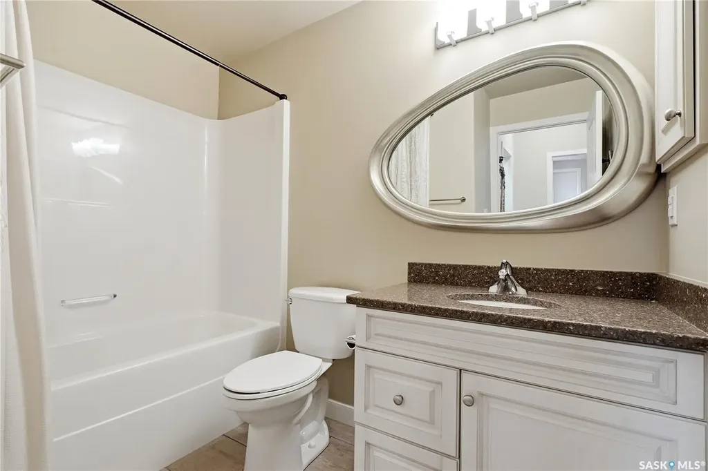 1035 Moss Avenue Saskatoon SK S7H 2E5