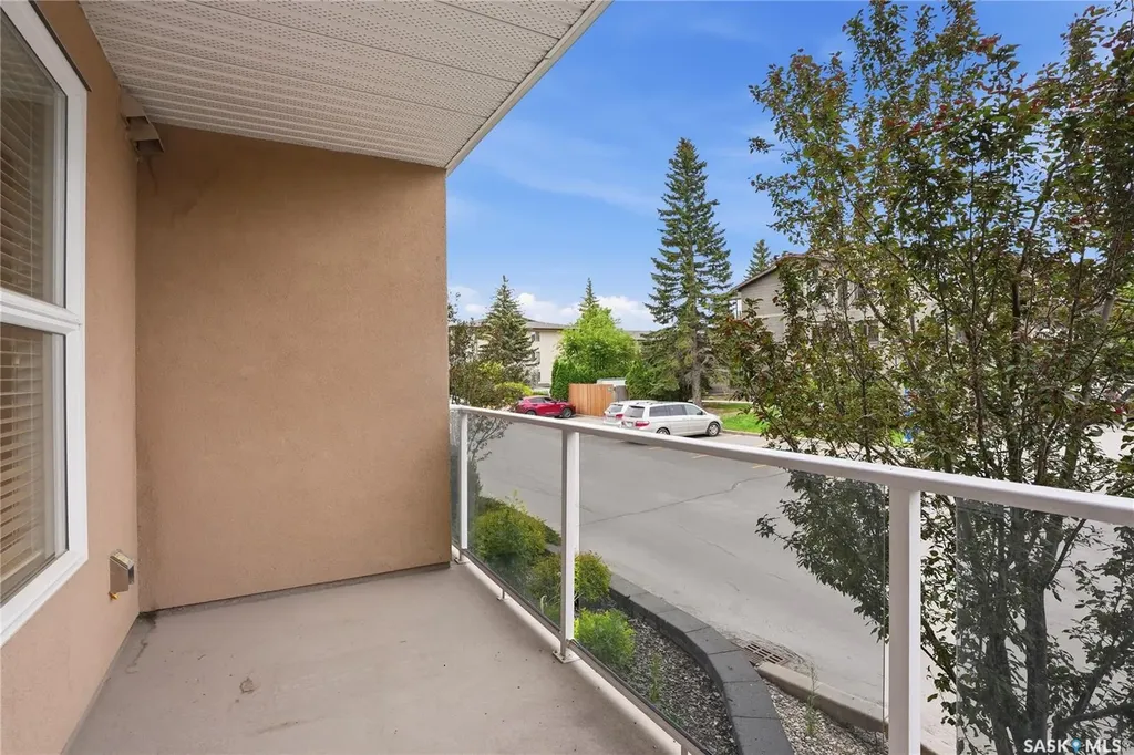 1035 Moss Avenue Saskatoon SK S7H 2E5