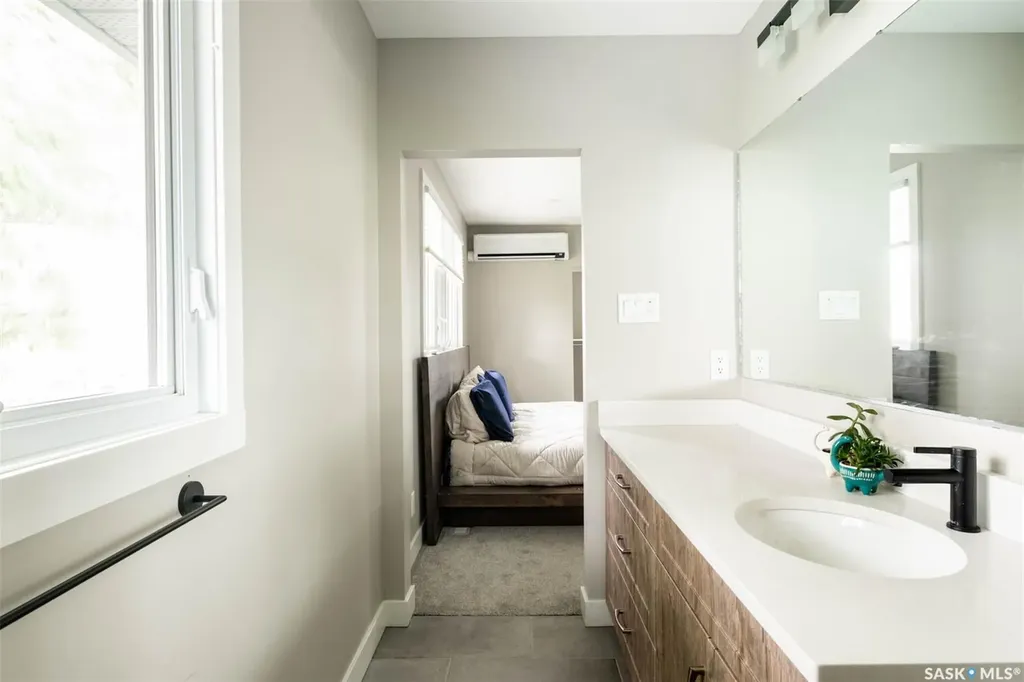324 Lockwood Road Regina SK S4S 6E2