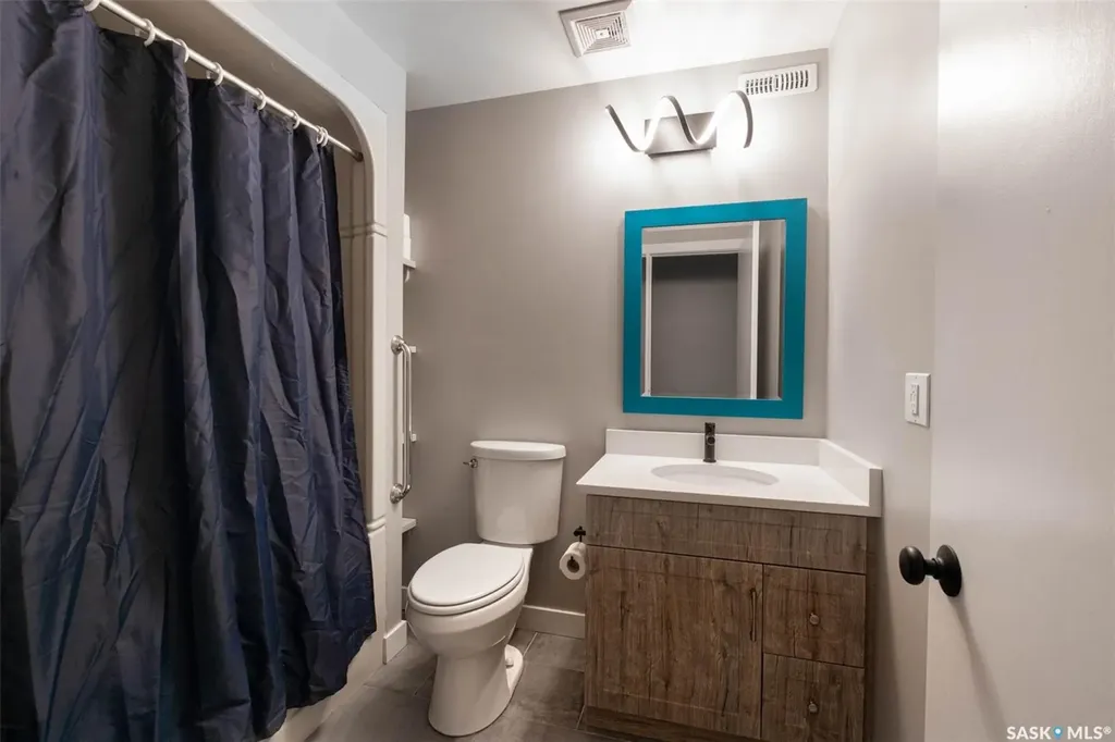 324 Lockwood Road Regina SK S4S 6E2