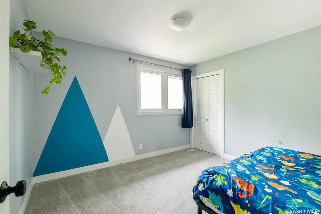 324 Lockwood Road Regina SK S4S 6E2