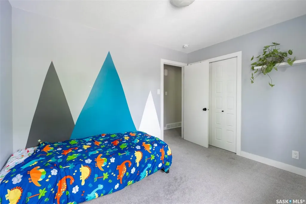 324 Lockwood Road Regina SK S4S 6E2