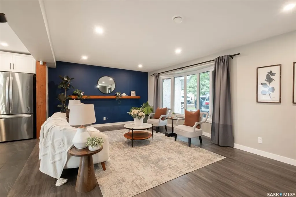 324 Lockwood Road Regina SK S4S 6E2