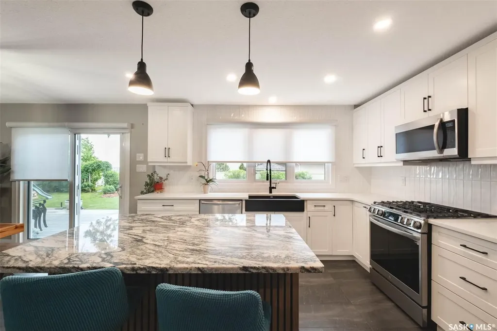 324 Lockwood Road Regina SK S4S 6E2