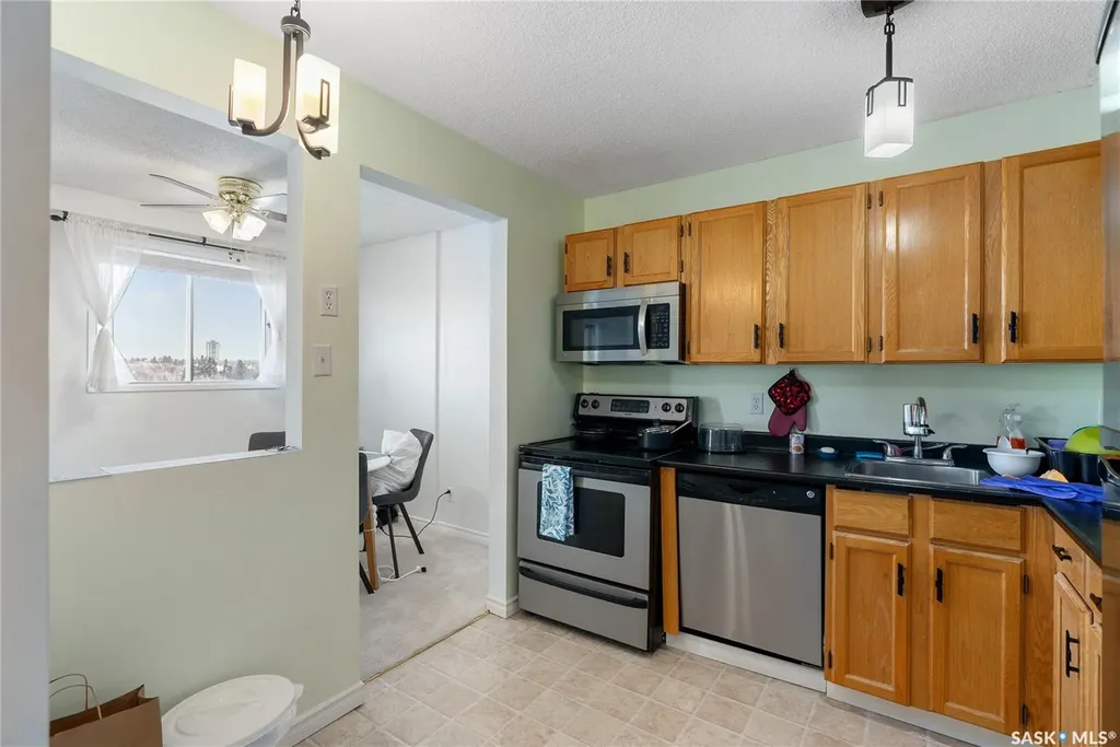 430 5th Avenue N Saskatoon SK S7K 6Z2