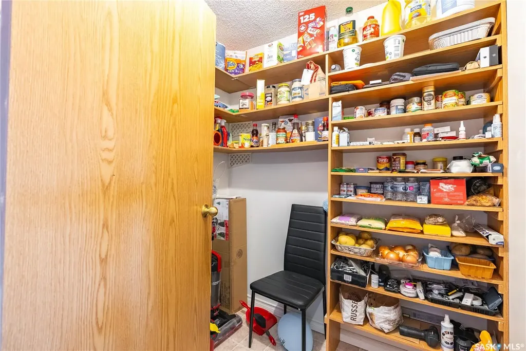 430 5th Avenue N Saskatoon SK S7K 6Z2