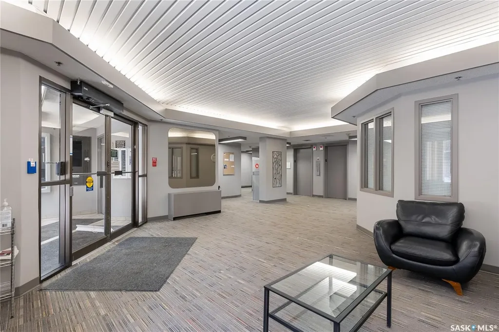 430 5th Avenue N Saskatoon SK S7K 6Z2