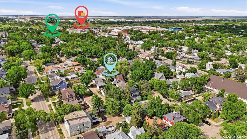 1054 Clifton Avenue Moose Jaw SK S6H 3L2