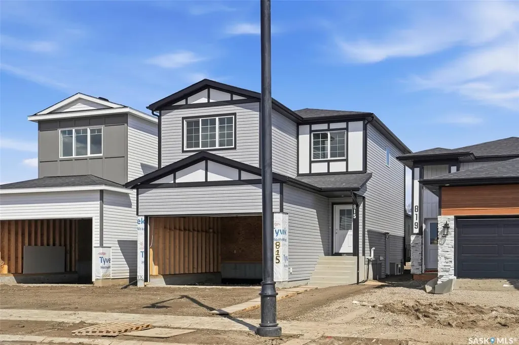 811 Brighton Boulevard Saskatoon SK S7V 0Y4