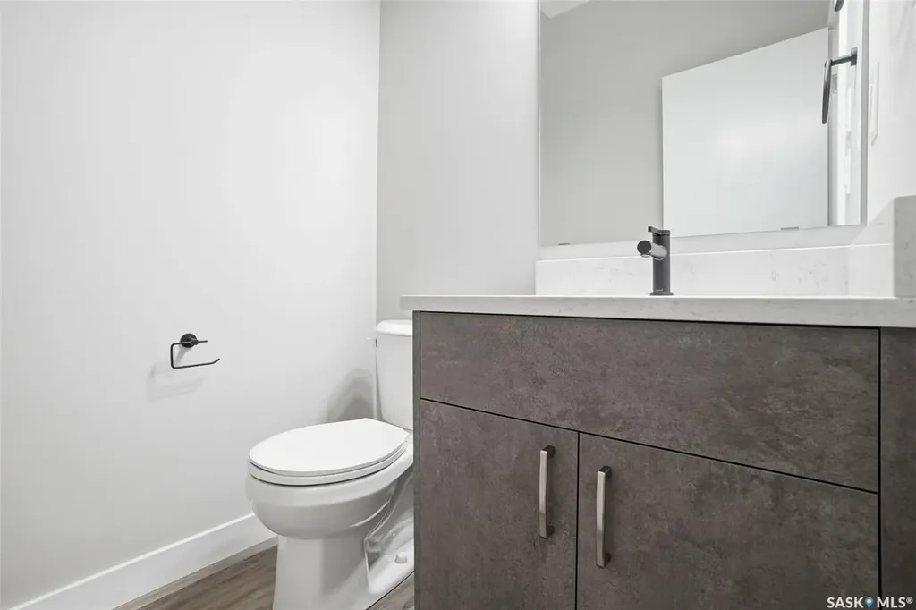 811 Brighton Boulevard Saskatoon SK S7V 0Y4