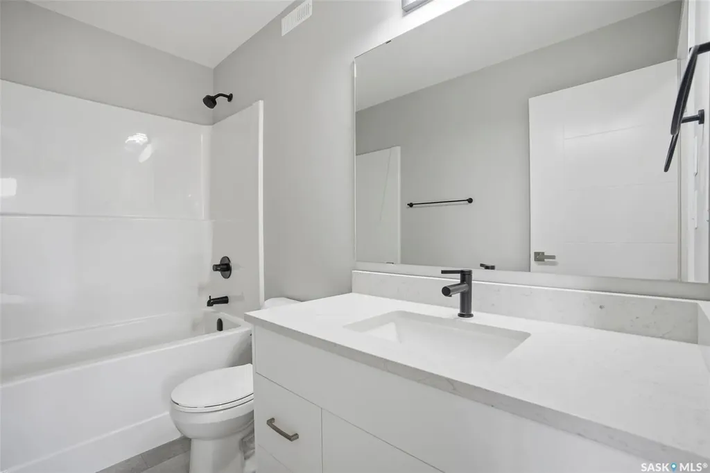 811 Brighton Boulevard Saskatoon SK S7V 0Y4