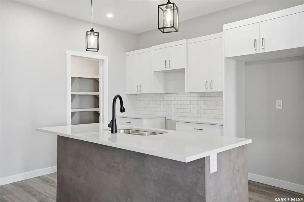 811 Brighton Boulevard Saskatoon SK S7V 0Y4