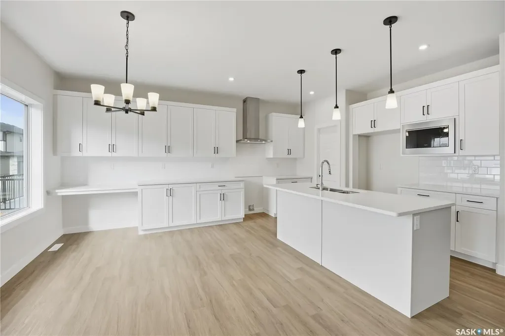 692 Nazarali Lane Saskatoon SK S7V 1X5
