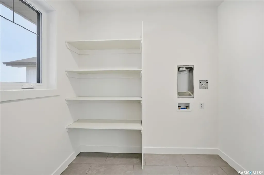 692 Nazarali Lane Saskatoon SK S7V 1X5