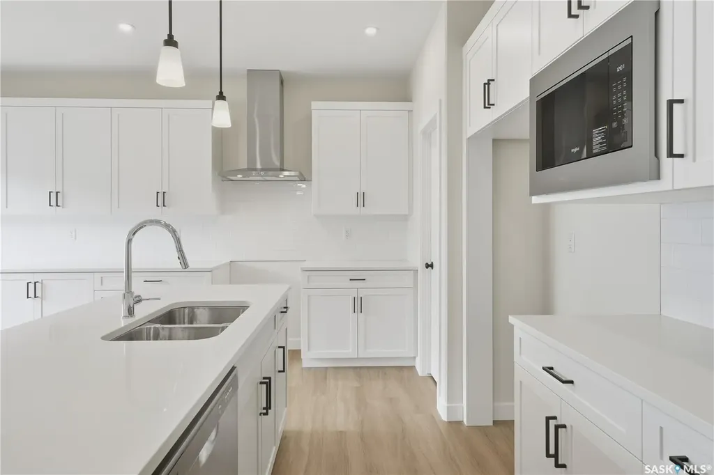 692 Nazarali Lane Saskatoon SK S7V 1X5