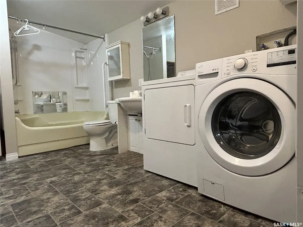 630 4th Street Estevan SK S4A 0V5