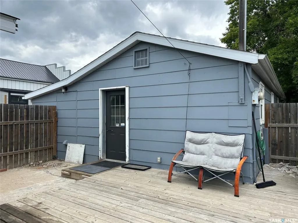 630 4th Street Estevan SK S4A 0V5