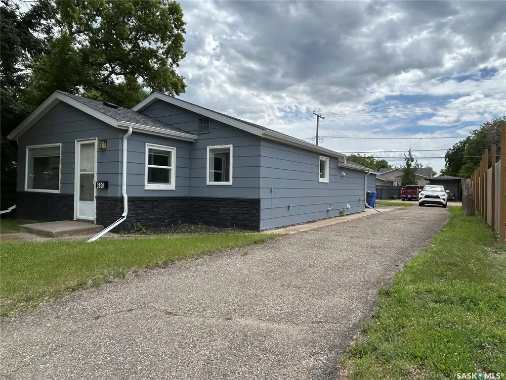 630 4th Street Estevan SK S4A 0V5