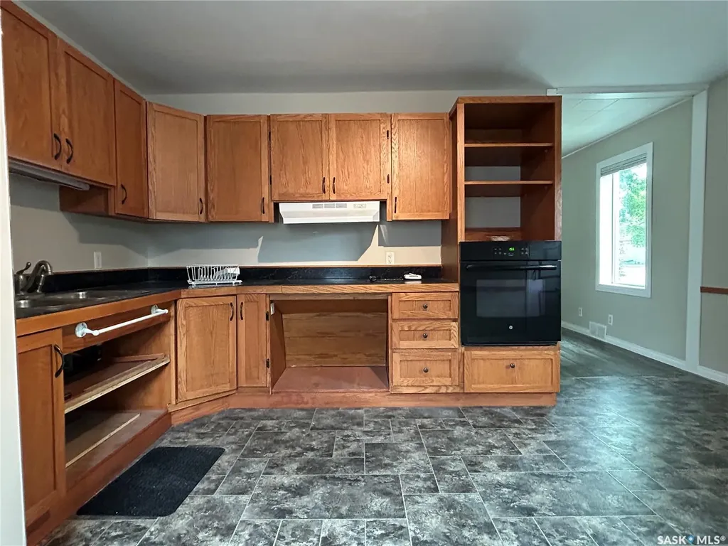 630 4th Street Estevan SK S4A 0V5
