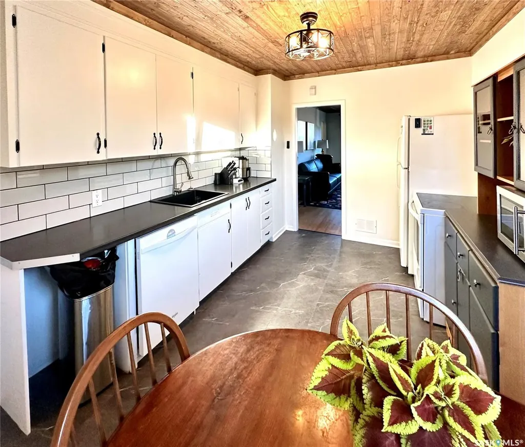 2268 Broder Street Regina SK S4N 3S6