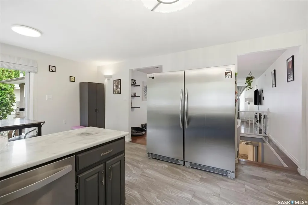 445 Witney Avenue S Saskatoon SK S7M 3K6