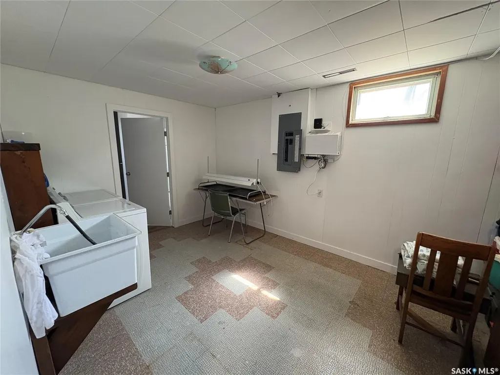 335 Central Avenue S Swift Current SK S9H 3G4