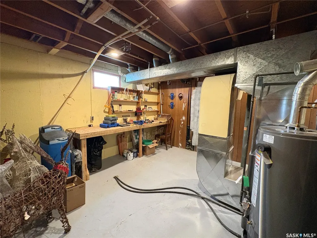 335 Central Avenue S Swift Current SK S9H 3G4