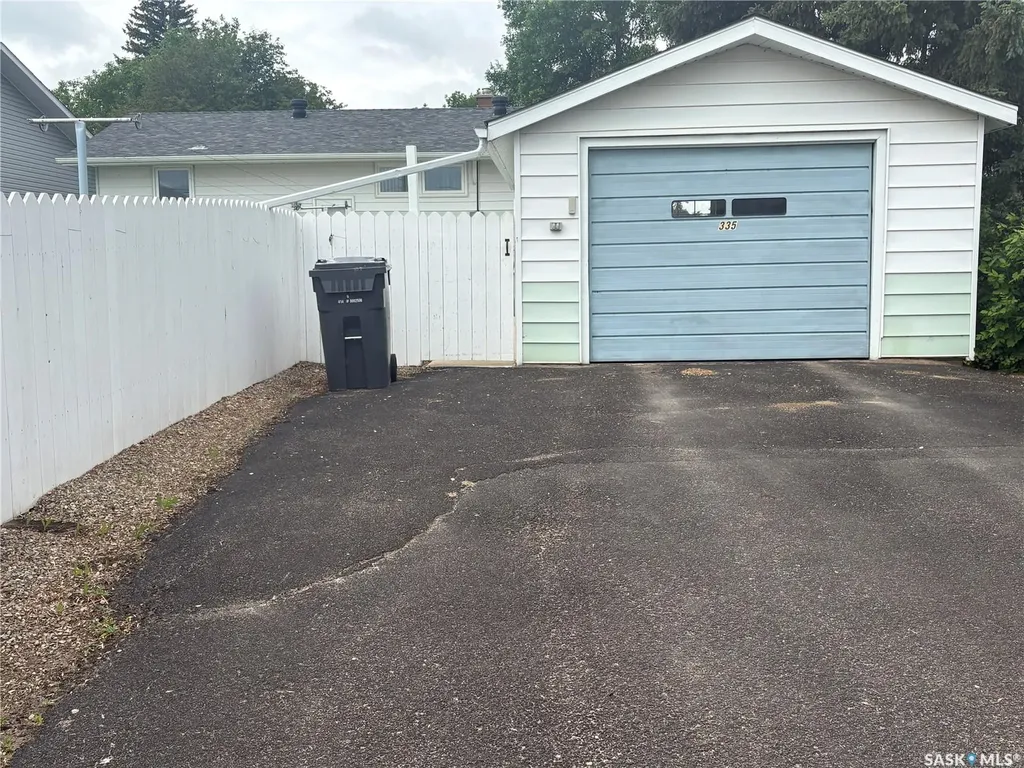 335 Central Avenue S Swift Current SK S9H 3G4
