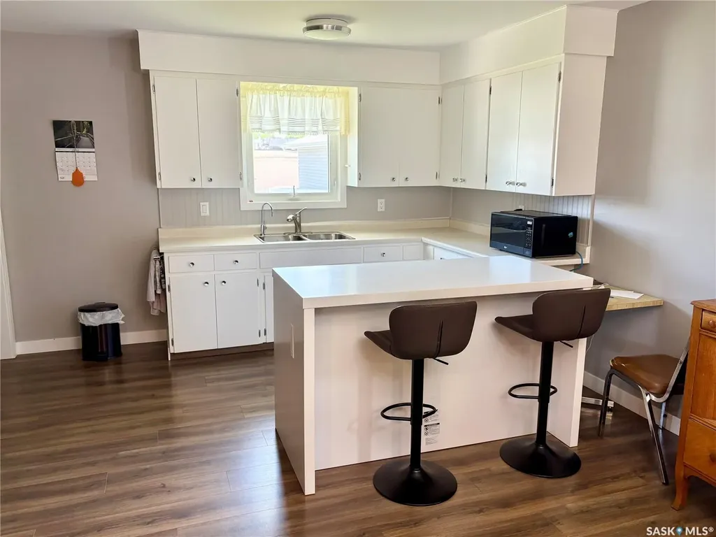 335 Central Avenue S Swift Current SK S9H 3G4