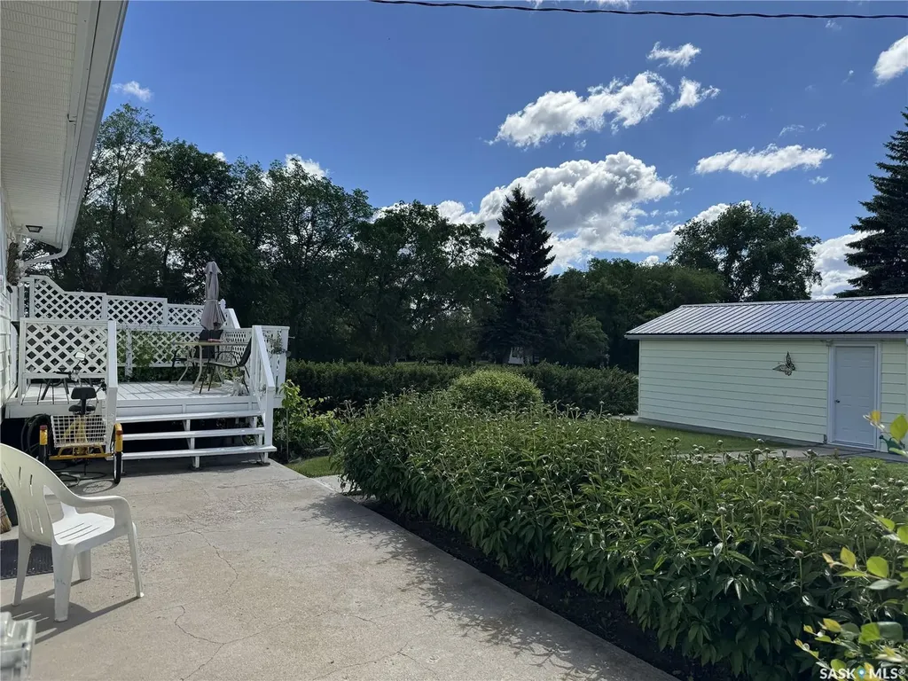 107 Downey Street Strasbourg SK S0G 4V0